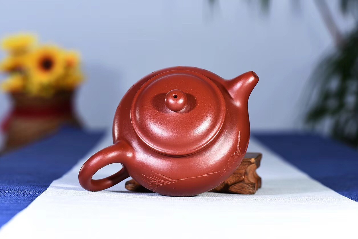 陈顺根作品 掇只壶