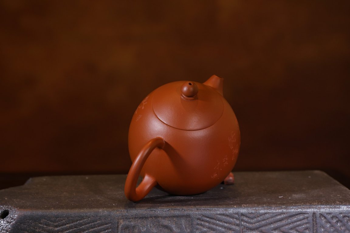 徐峰作品 龙蛋