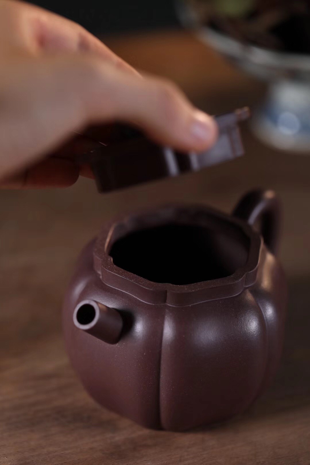 王健伟作品 狮球