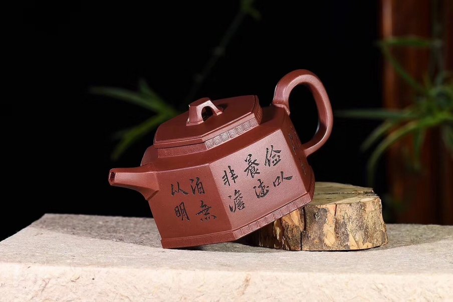 郑求标作品 六方金钟