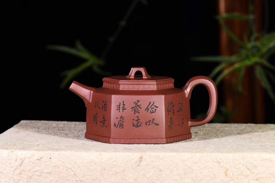 郑求标作品 六方金钟
