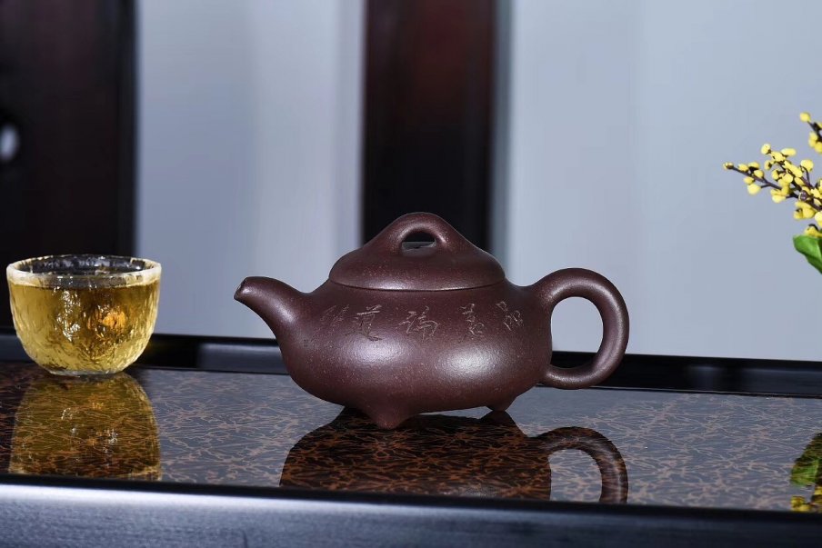 陈顺根作品 矮石瓢