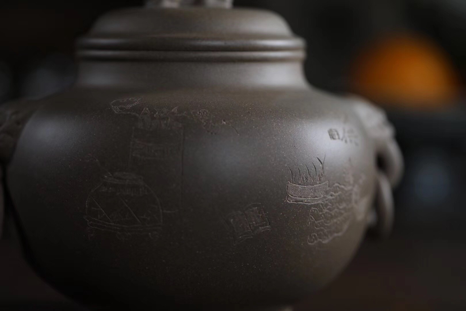单益芳作品 汲古双耳兽首螭龙纽