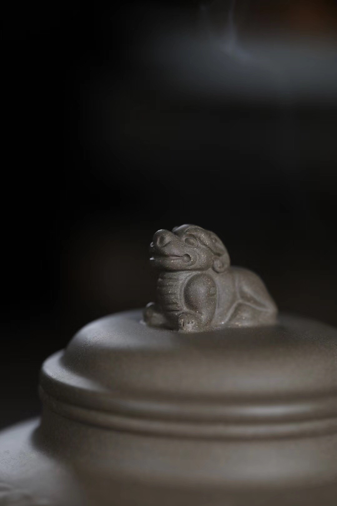 单益芳作品 汲古双耳兽首螭龙纽