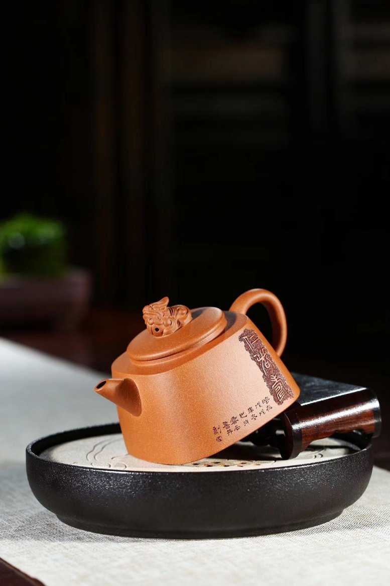 沈洪斌作品 四方狮球