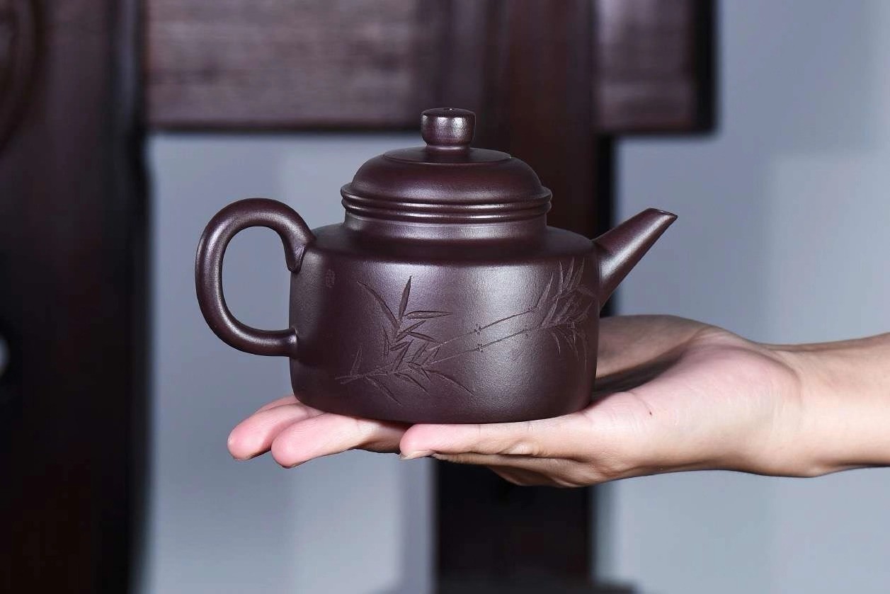 戚志君作品 剑流德钟