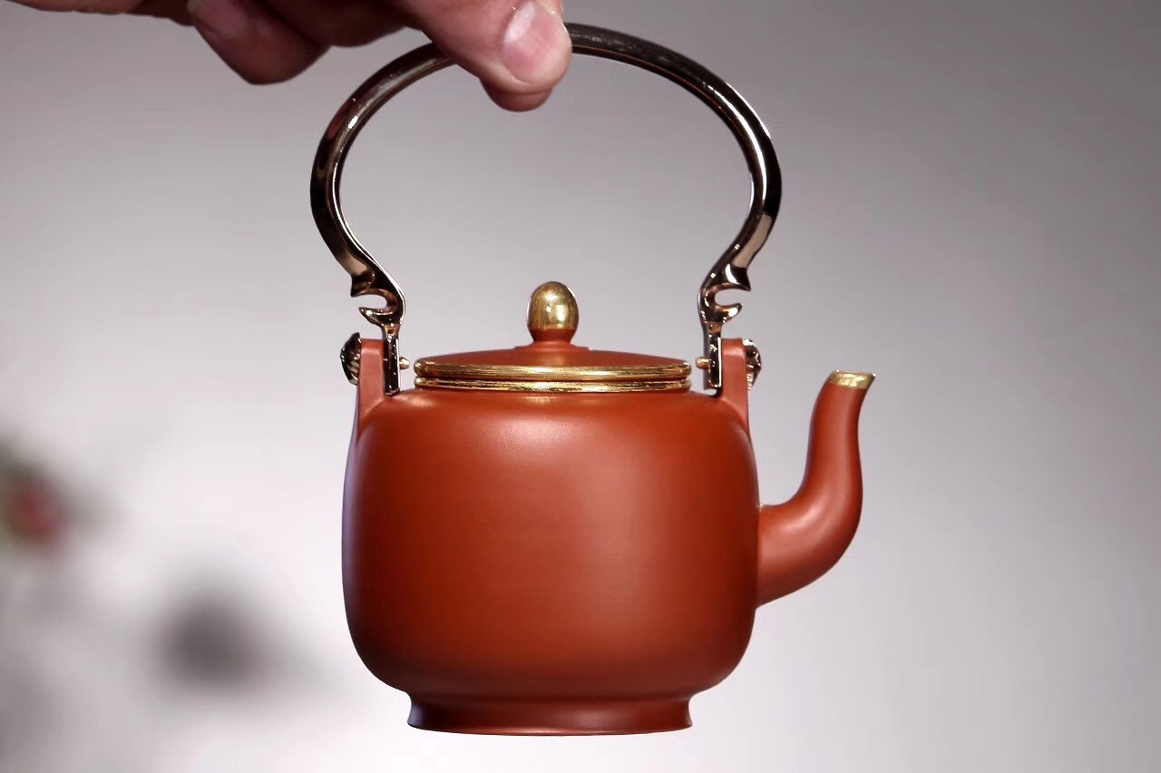 戚志君作品 高灯提梁