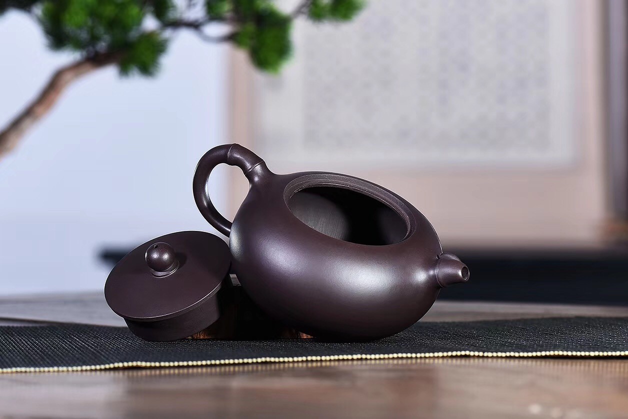 戚志君作品 竹节玉润