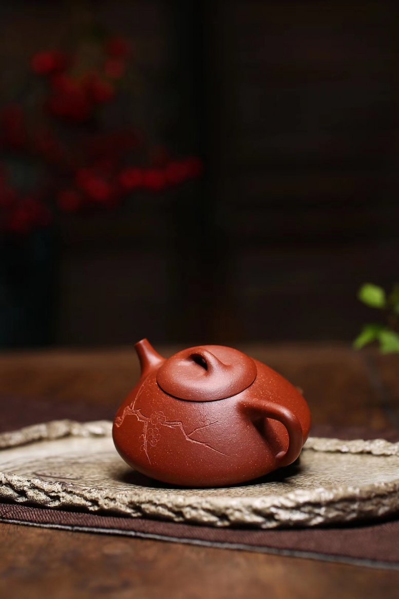 杨军保作品 暗香石瓢