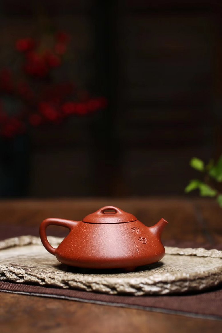 杨军保作品 暗香石瓢