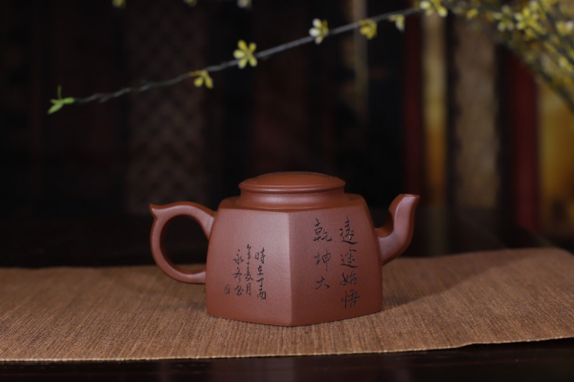 胡小香作品 乾坤六方