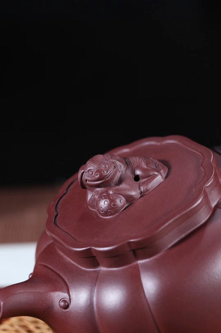 张伟军作品 狮球