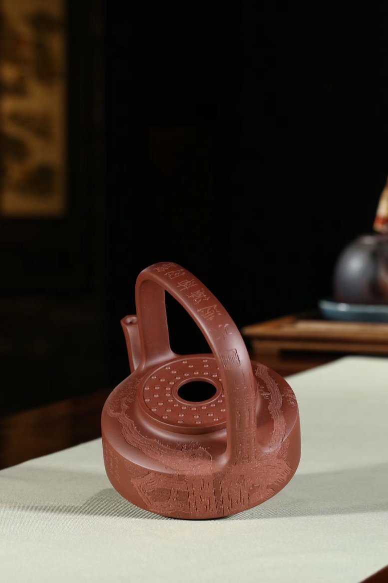 杨军保作品 玉璧提梁