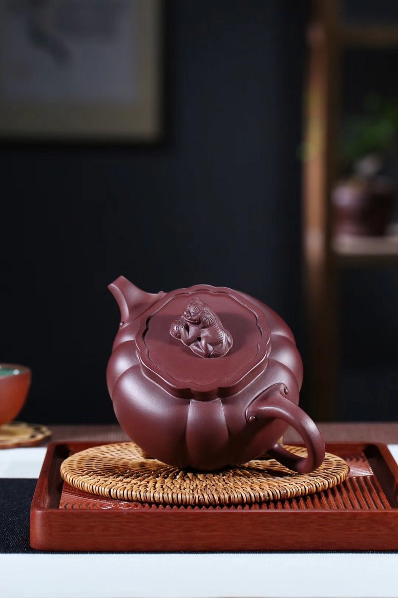 张伟军作品 狮球