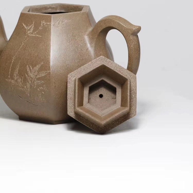 钱文英作品 六方茄瓜