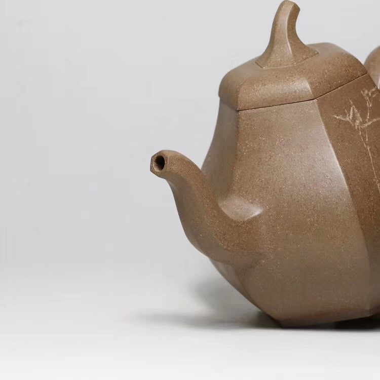 钱文英作品 六方茄瓜