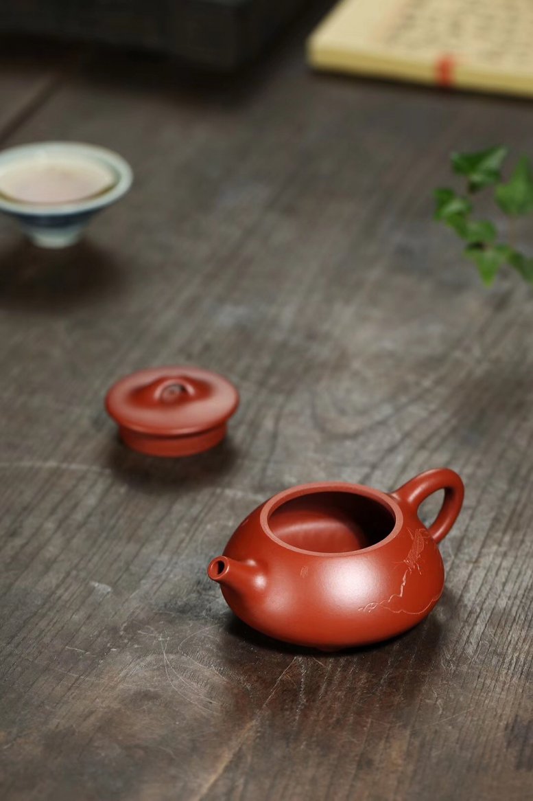 李群作品 小石瓢