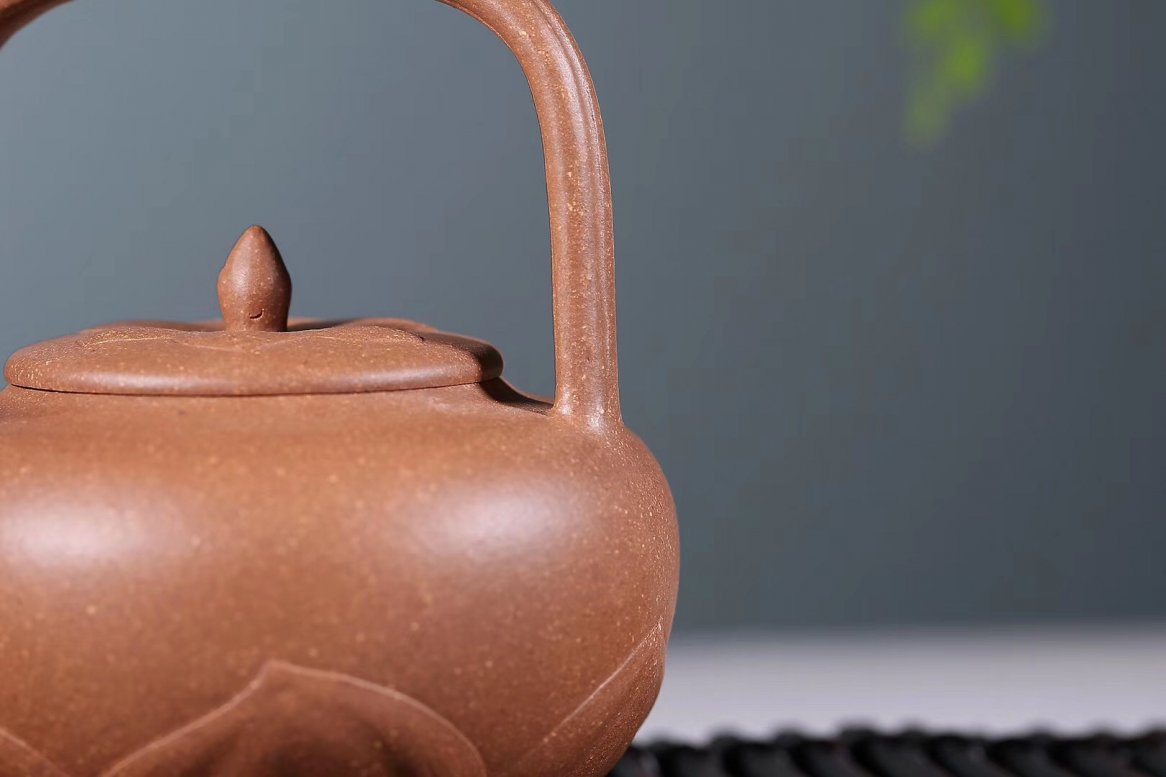 杨军保作品 荷花提梁