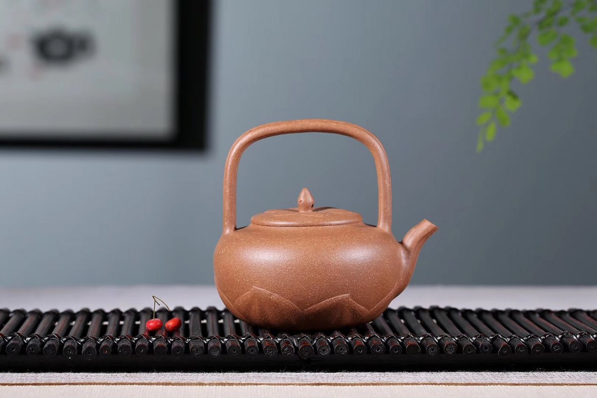 杨军保作品 荷花提梁