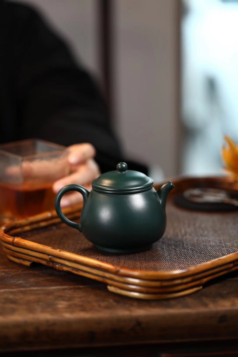 孙悦作品 潘壶
