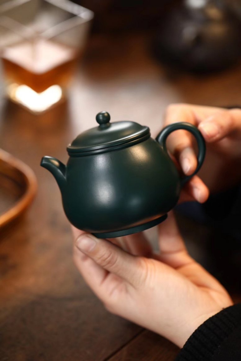 孙悦作品 潘壶
