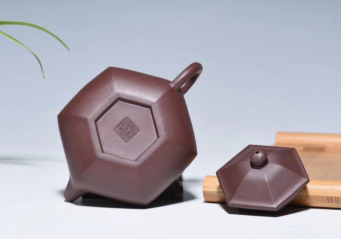 刘蓉萍作品 六方容天