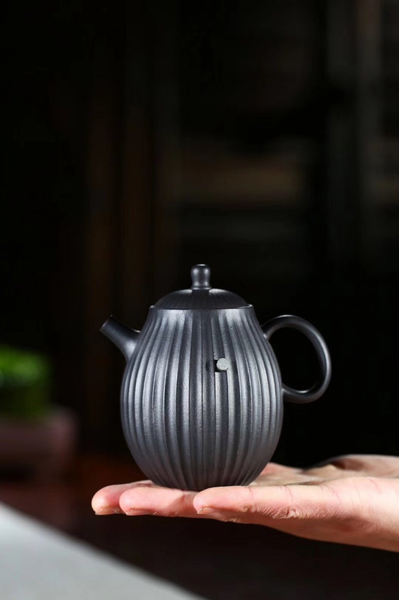 杨军保作品 亭亭玉立