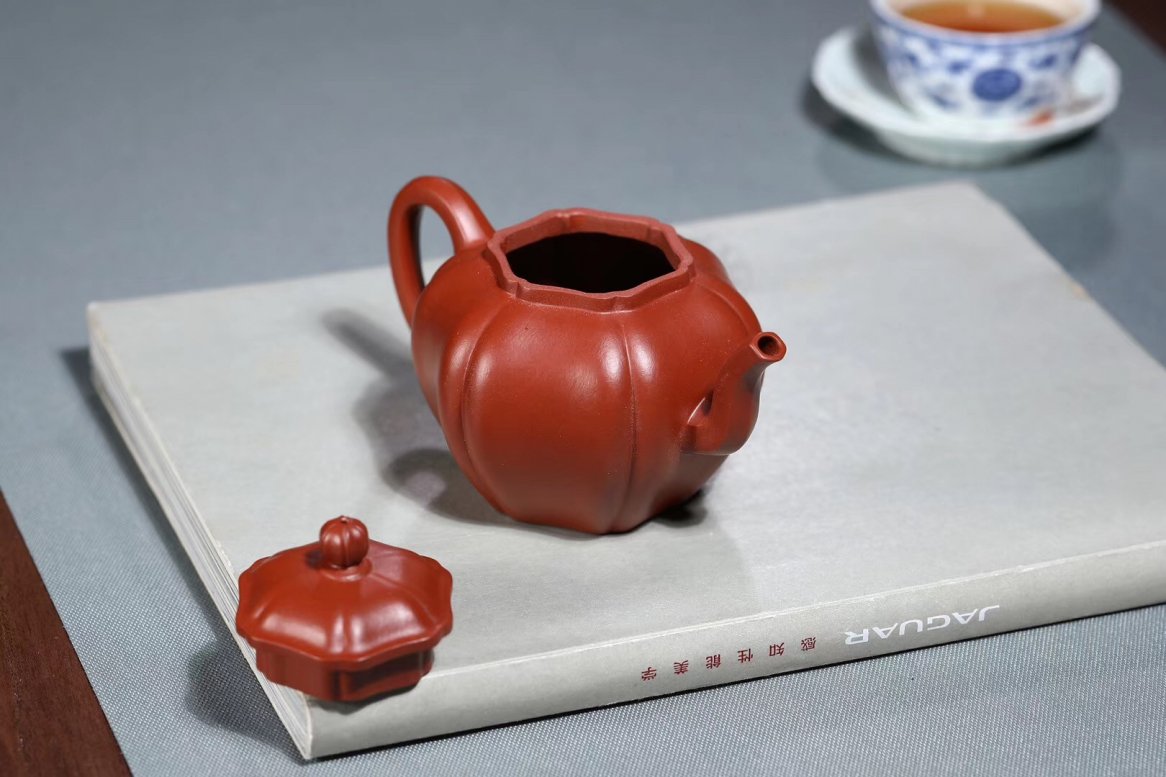 杨军保作品 葵掇球