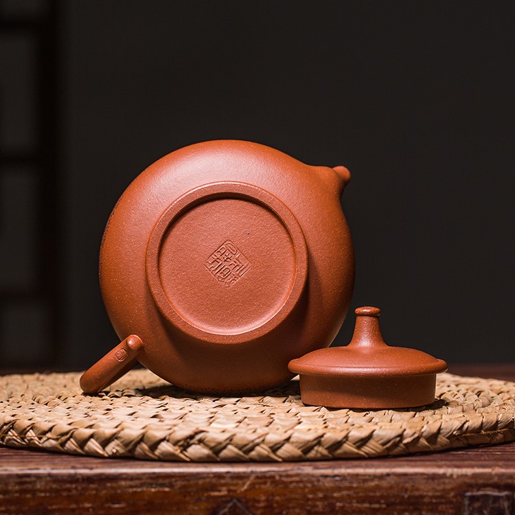 梅任智作品 玉柱