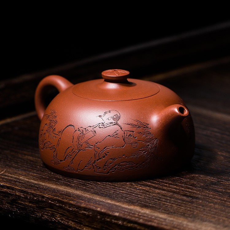 梅任智作品 半月壶