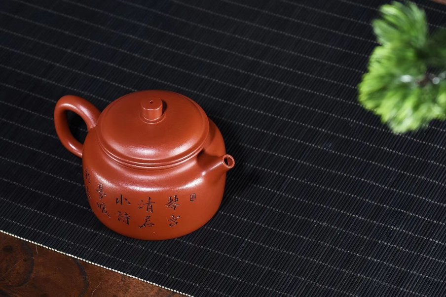 戚志君作品 德钟