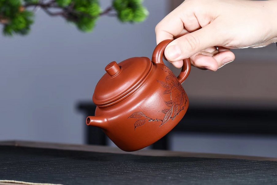 戚志君作品 德钟
