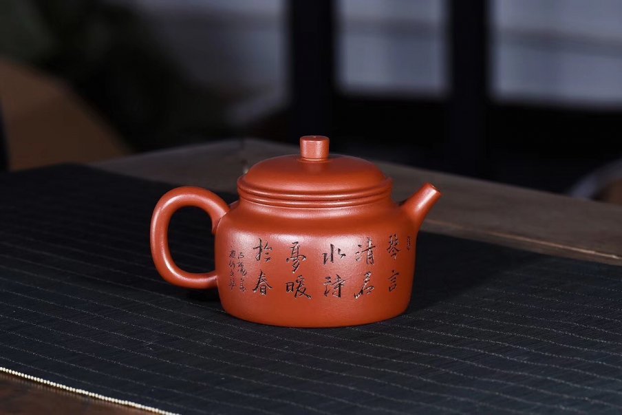 戚志君作品 德钟