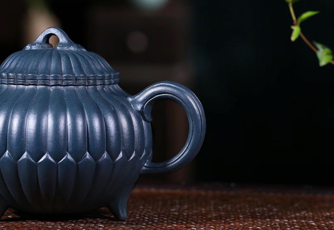杨军保作品 大三丁合菊壶