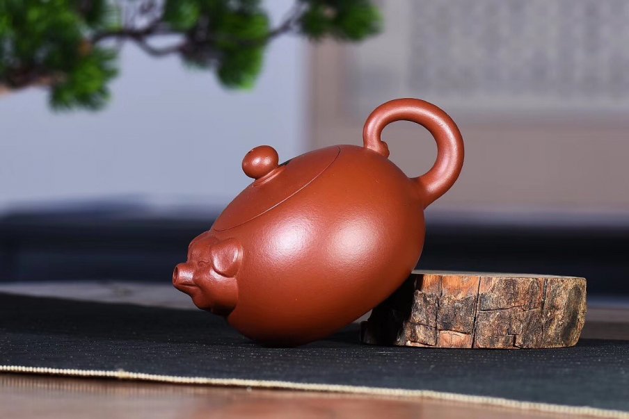 戚志君作品 福猪壶