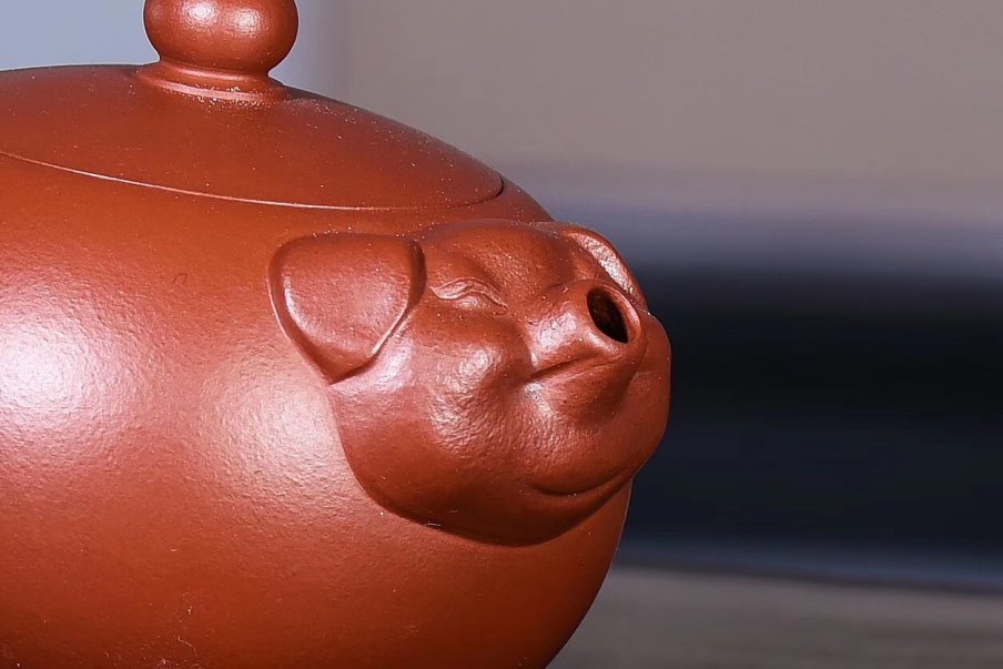 戚志君作品 福猪壶