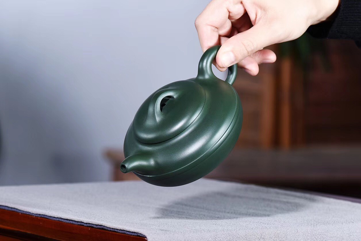 戚志君作品 线圆
