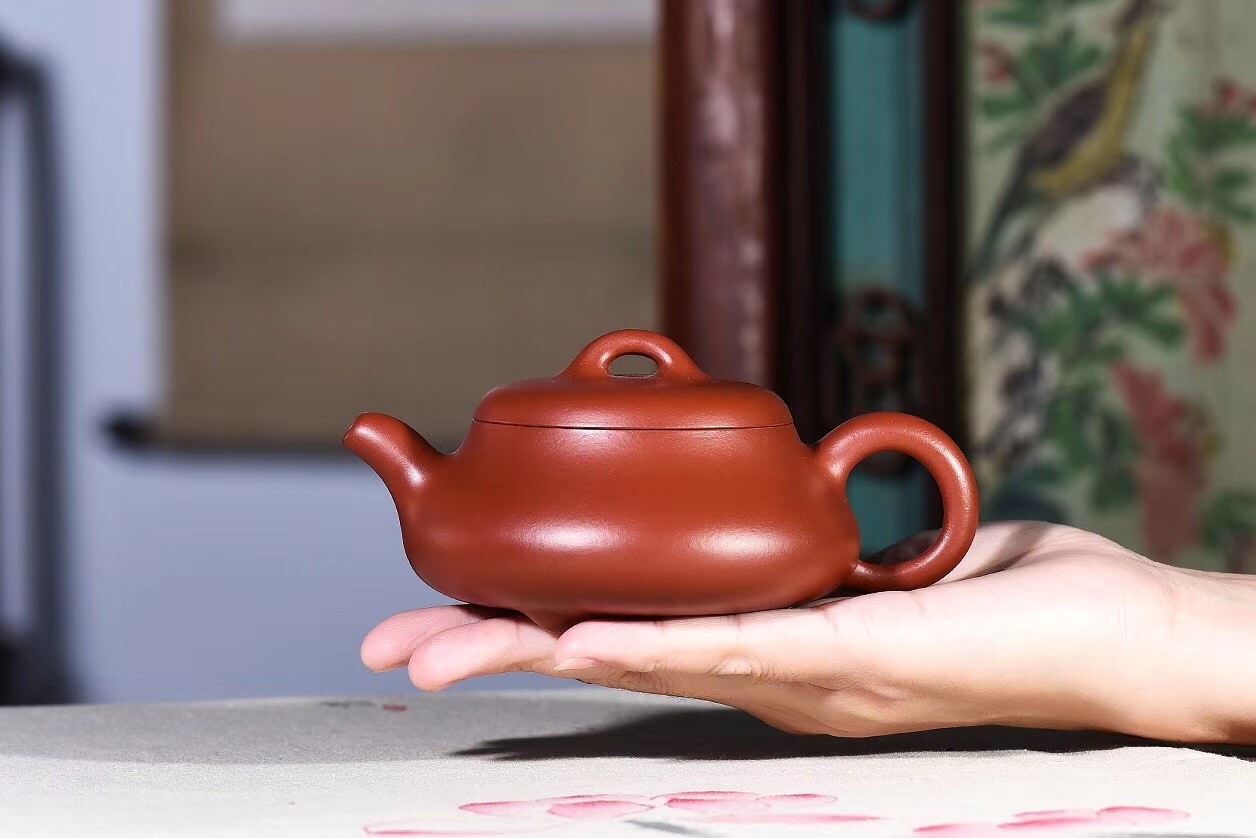 戚志君作品 汉棠石瓢