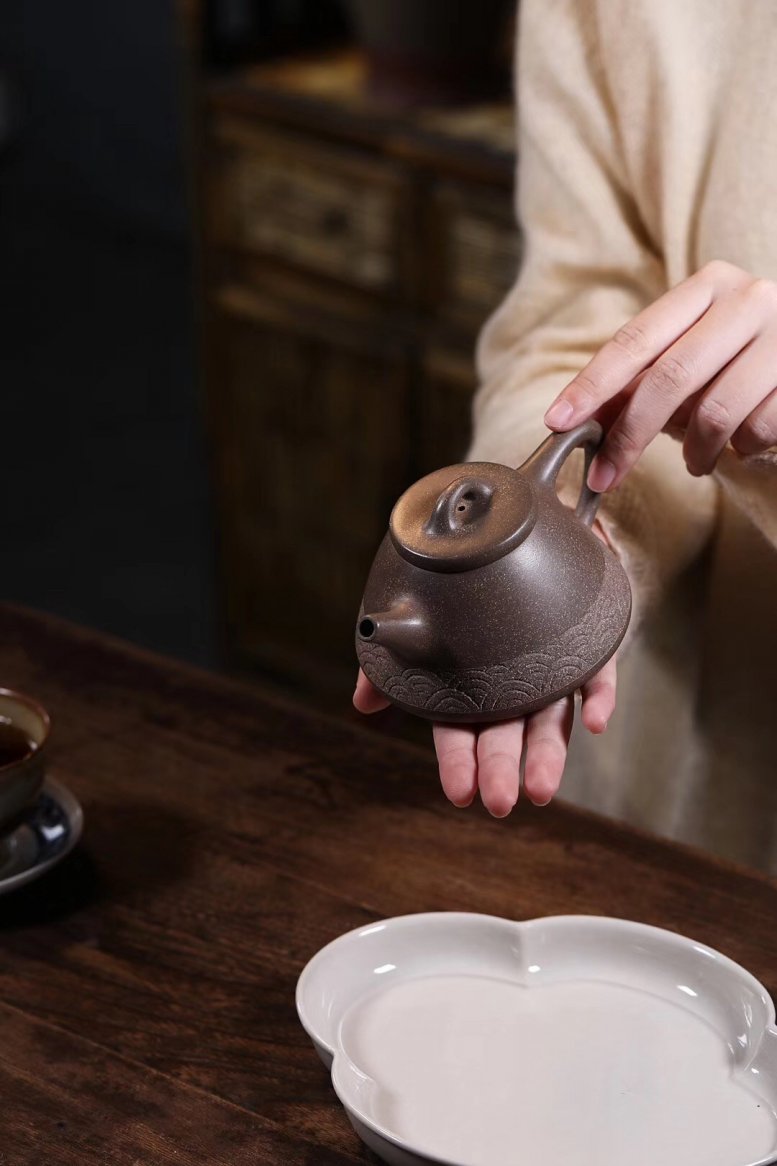 戚志君作品 子冶石瓢