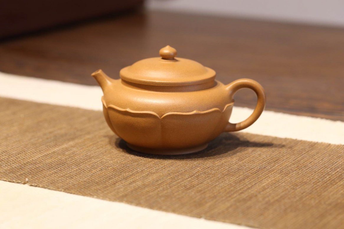 蒋芳仙作品 碗灯梵莲
