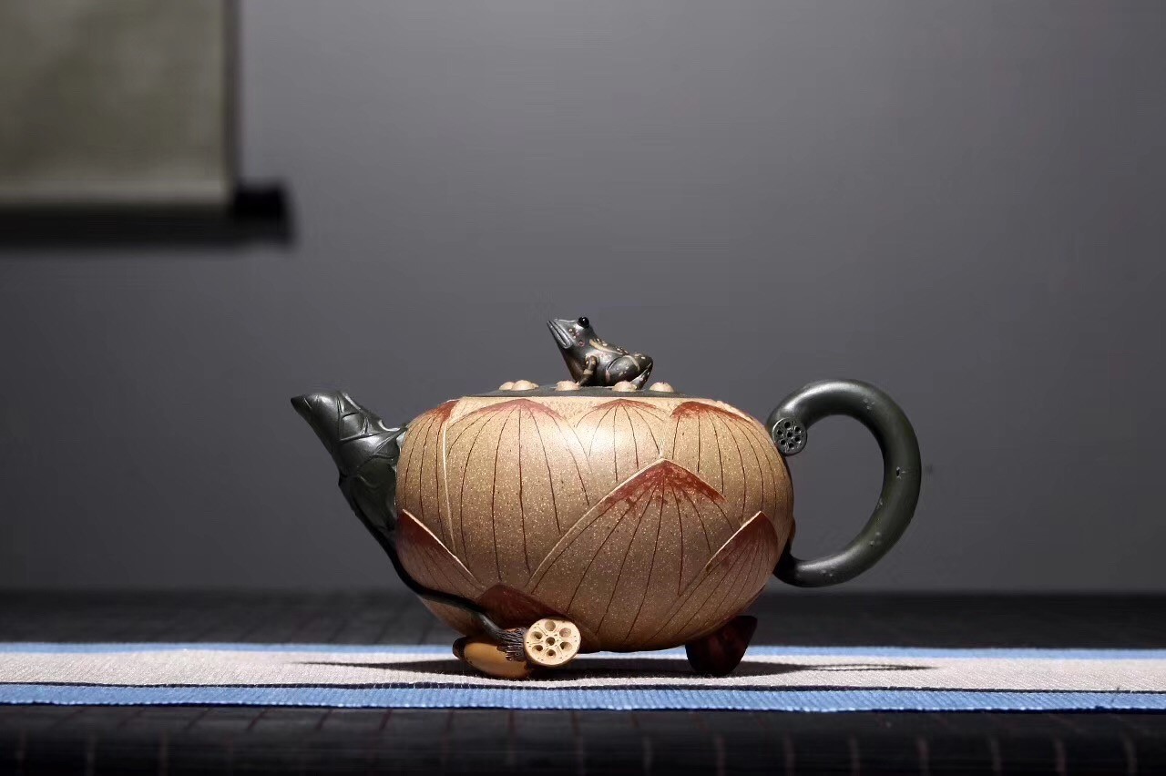 谈敏作品 青蛙莲子