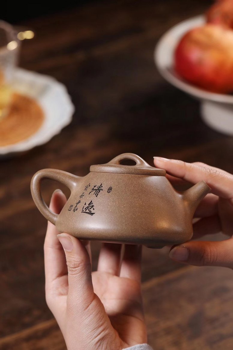 戚志君作品 石瓢