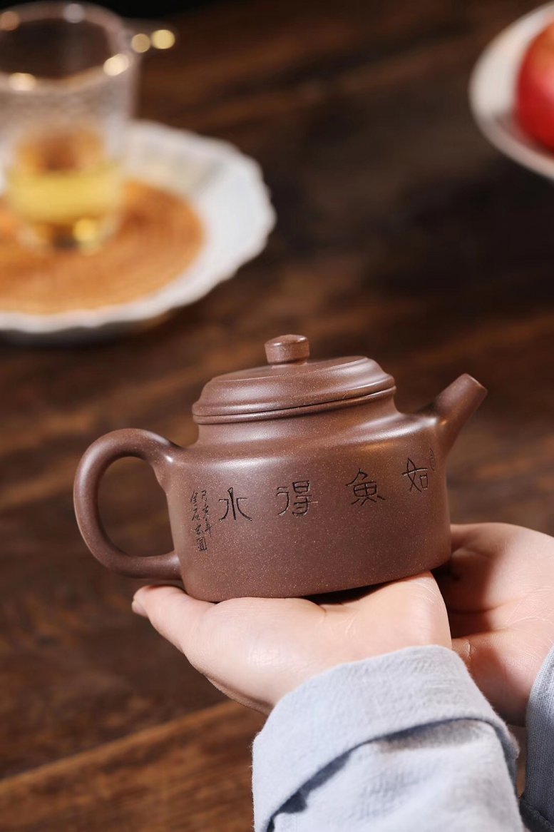 戚志君作品 德钟