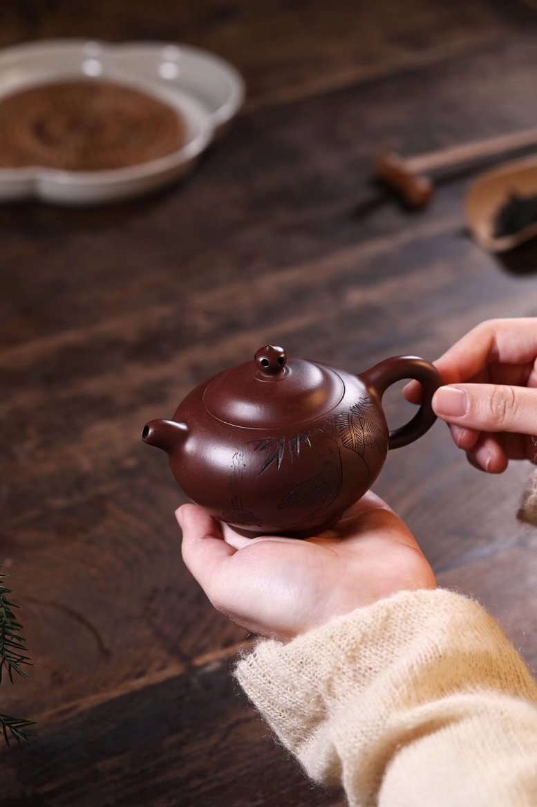戚志君作品 宫灯