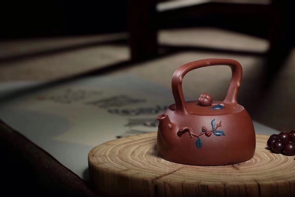 王玉芳作品 硕果提梁