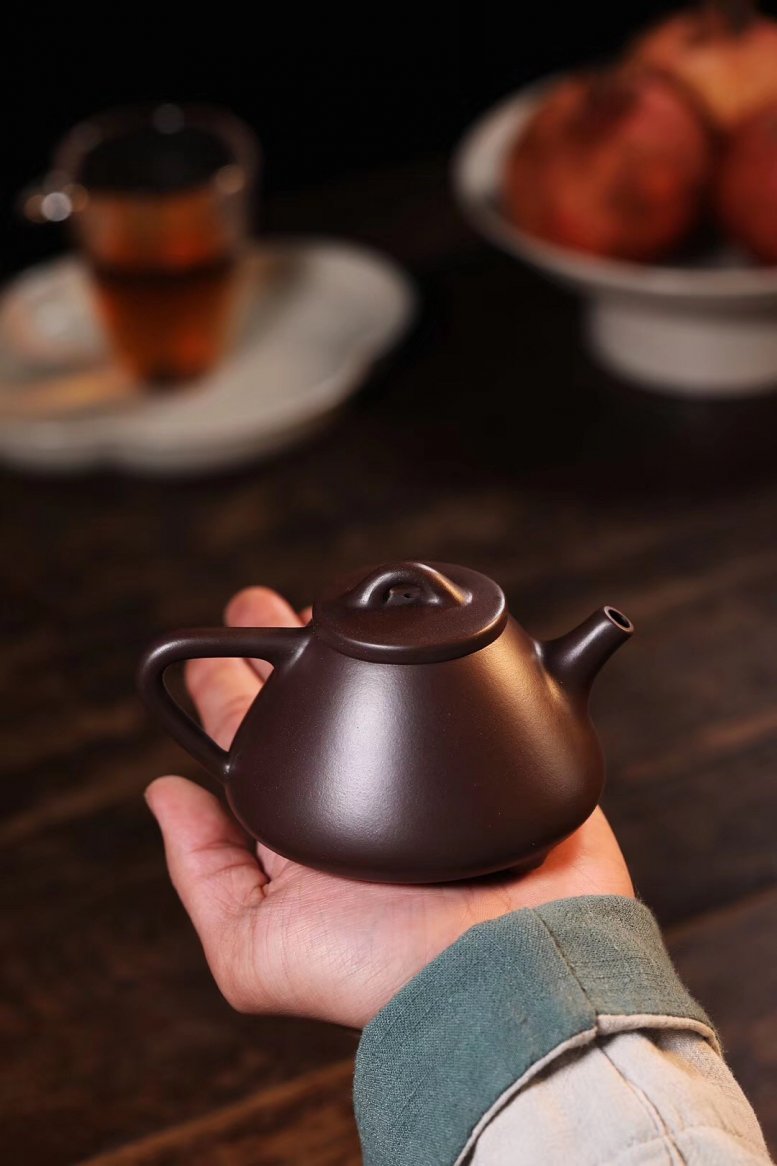 戚志君作品 子冶石瓢
