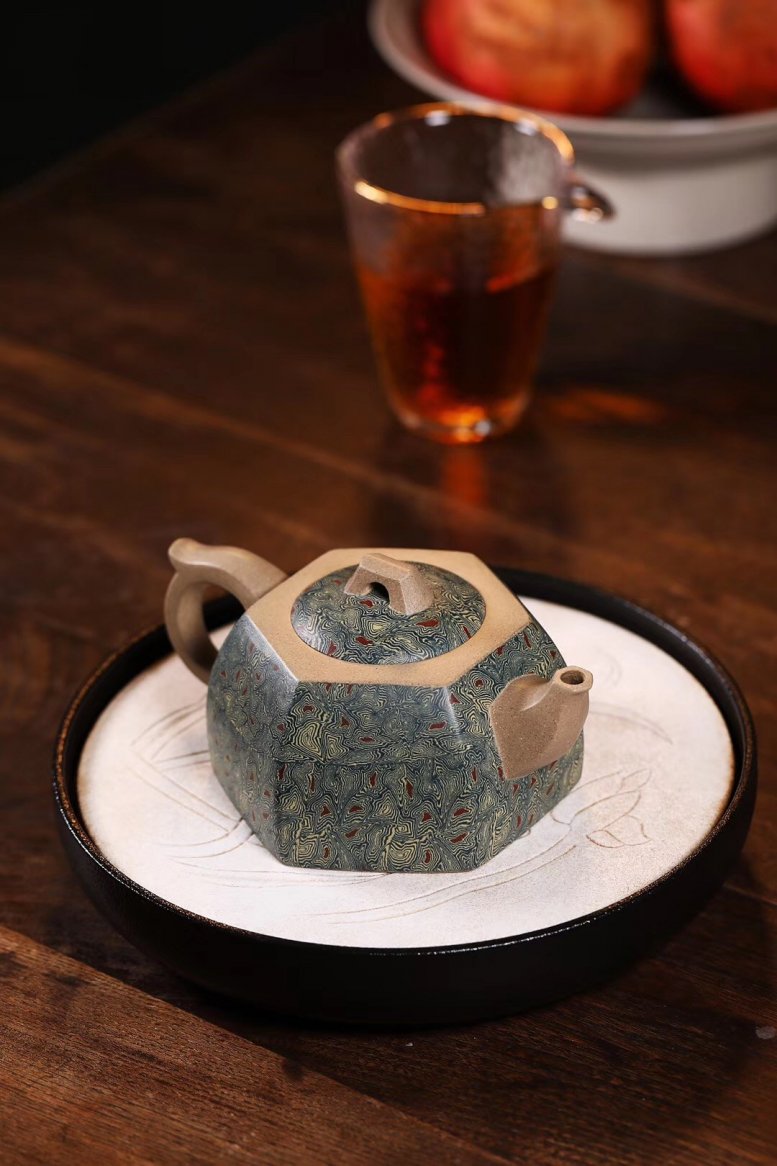 戚志君作品 六方井栏