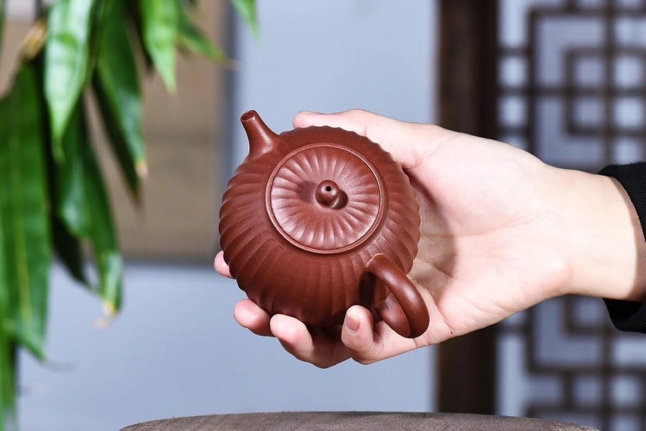 范永芳作品 菱花苹果壶