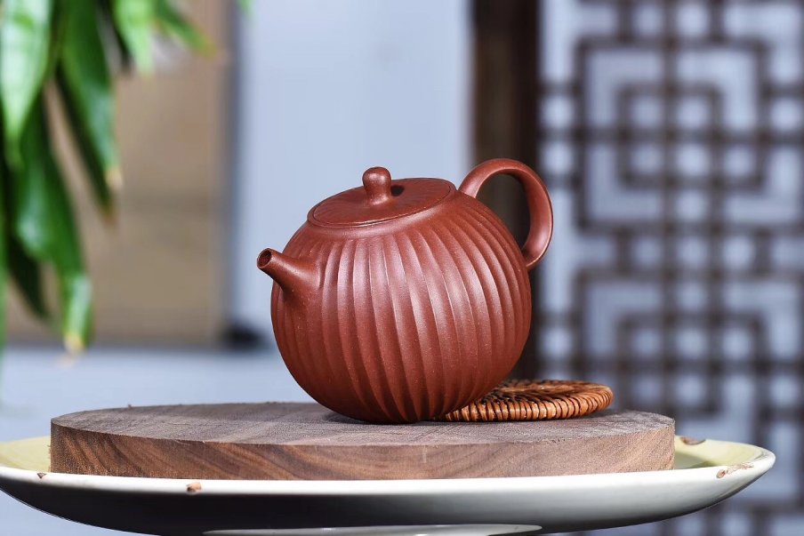 范永芳作品 菱花苹果壶