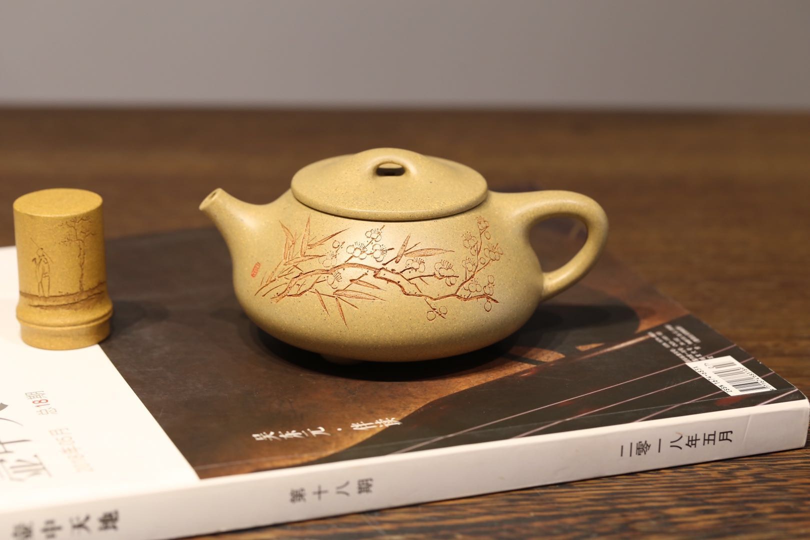 蒋芳仙作品 刻梅石瓢